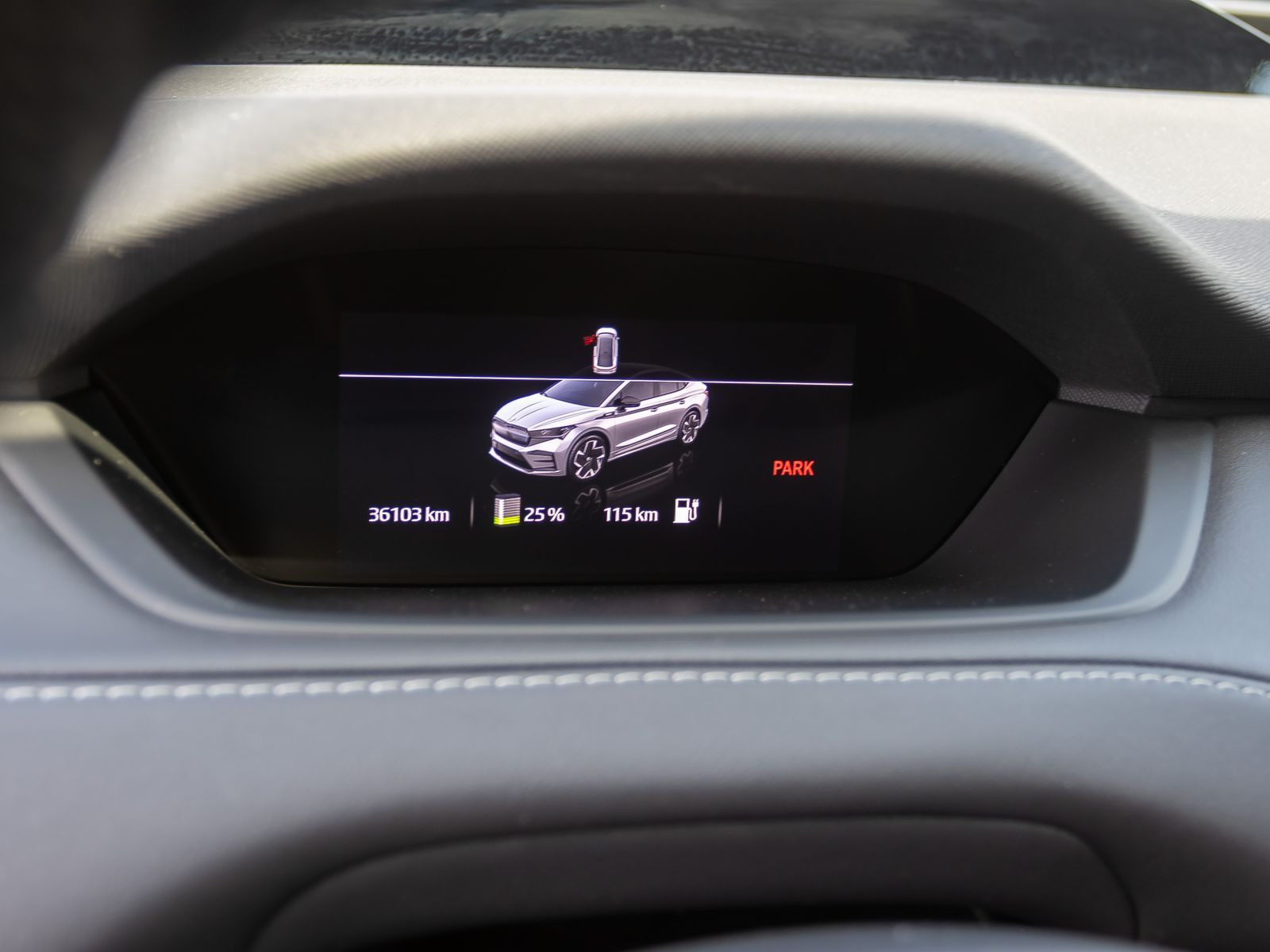 Skoda Enyaq Coupé RS Navi LED HuD Panorama Standklima AHK