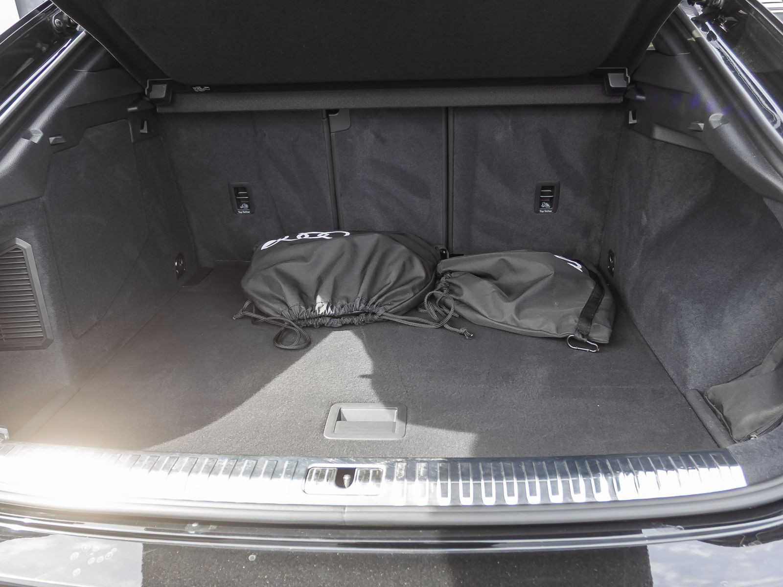 Audi Q3 Sportback S line 45TFSIe Navi LED Panorama ACC