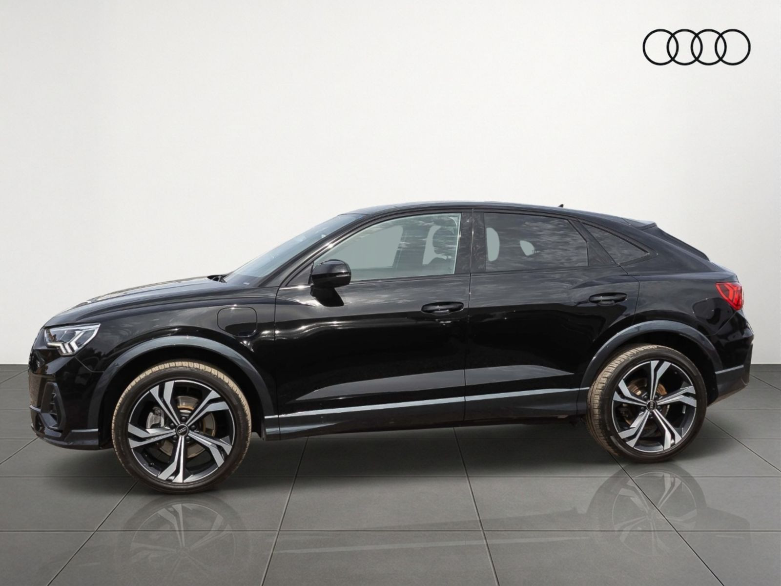 Audi Q3 Sportback S line 45TFSIe Navi LED Panorama ACC