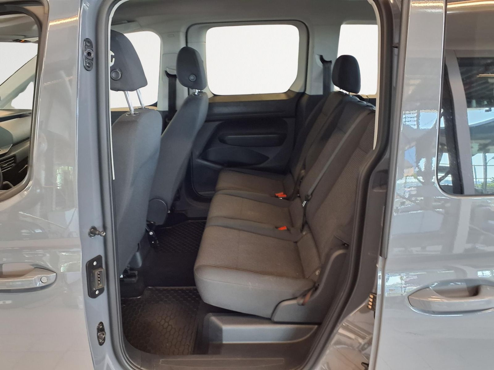 Volkswagen Caddy Kombi 2.0 TDI GRA AHK Sitzhzg EPH