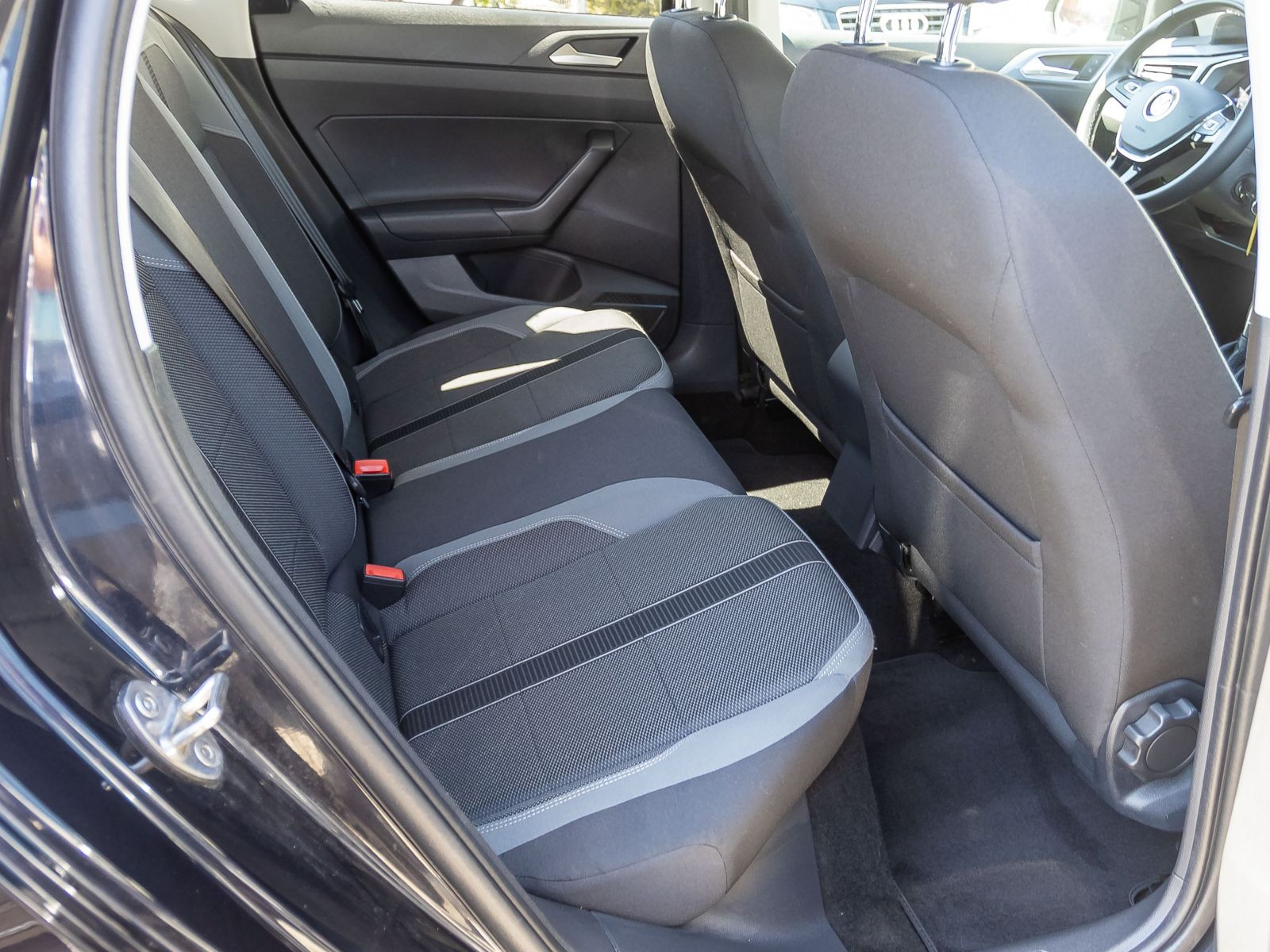 Volkswagen Polo 1.0 TSI Highline DSG Navi LED Sitzhzg EPH
