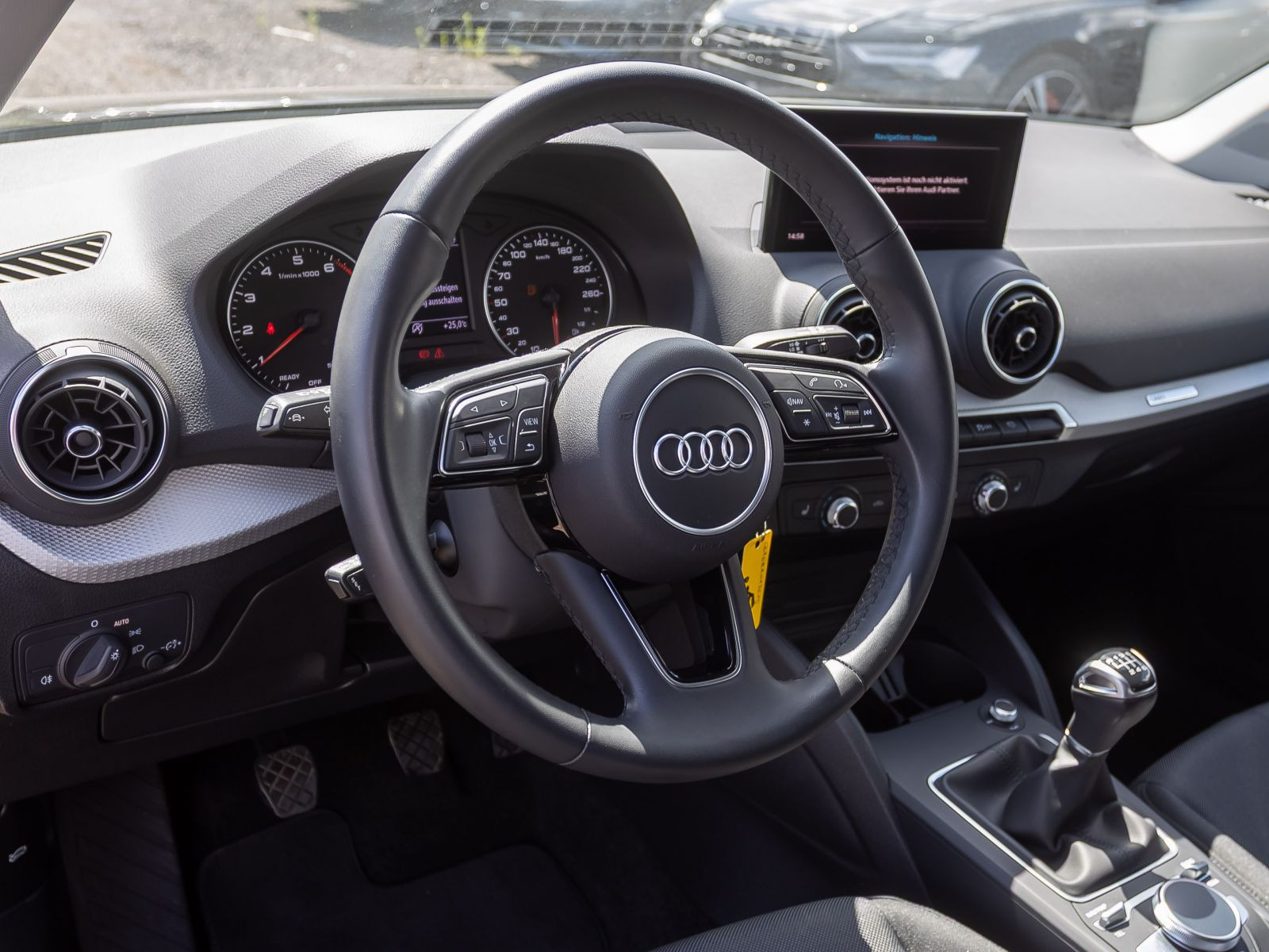 Audi Q2 30 TFSI LED Klima Sitzhzg CarPlay EPH DAB