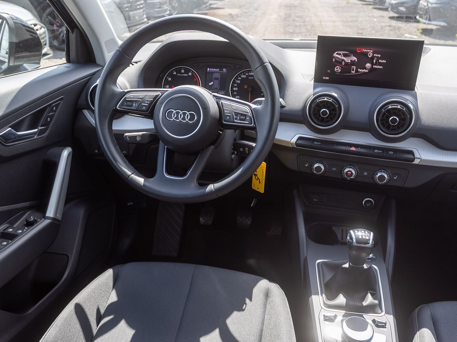 Audi Q2 30 TFSI LED Klima Sitzhzg CarPlay EPH DAB