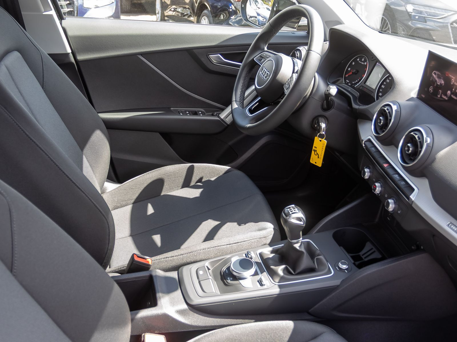 Audi Q2 30 TFSI LED Klima Sitzhzg CarPlay EPH DAB