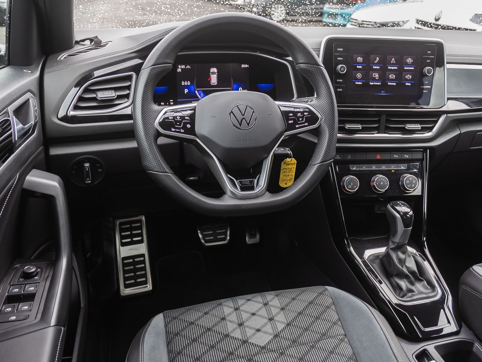 Volkswagen T-Roc R-Line 1.5TSI DSG LED ACC EPH CarPlay DAB