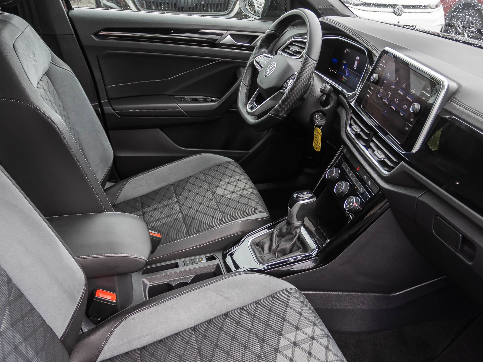 Volkswagen T-Roc R-Line 1.5TSI DSG LED ACC EPH CarPlay DAB