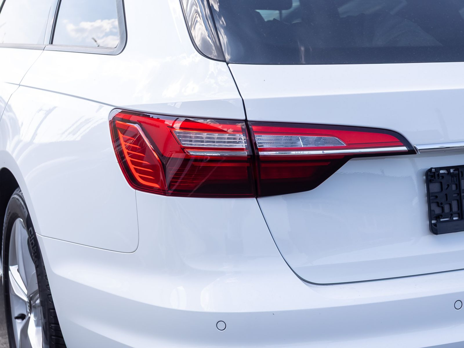 Audi A4 Avant Advanced 35TDI Stronic Navi LED GRA EPH