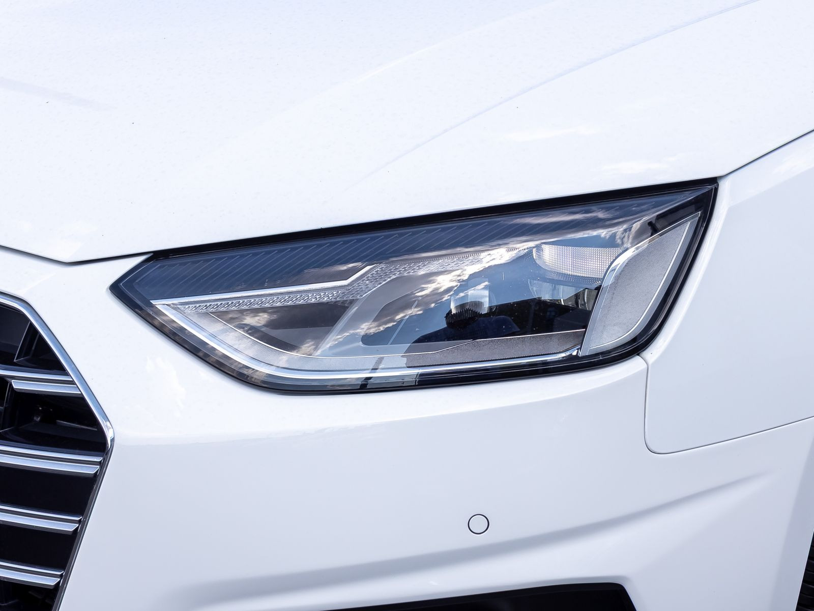 Audi A4 Avant Advanced 35TDI Stronic Navi LED GRA EPH