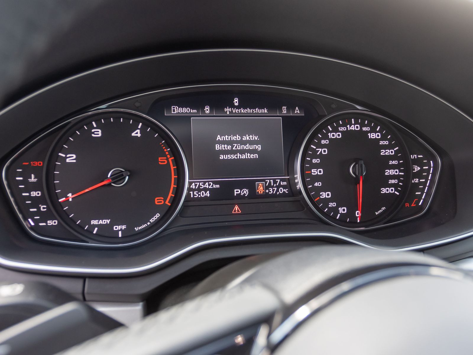 Audi A4 Avant Advanced 35TDI Stronic Navi LED GRA EPH