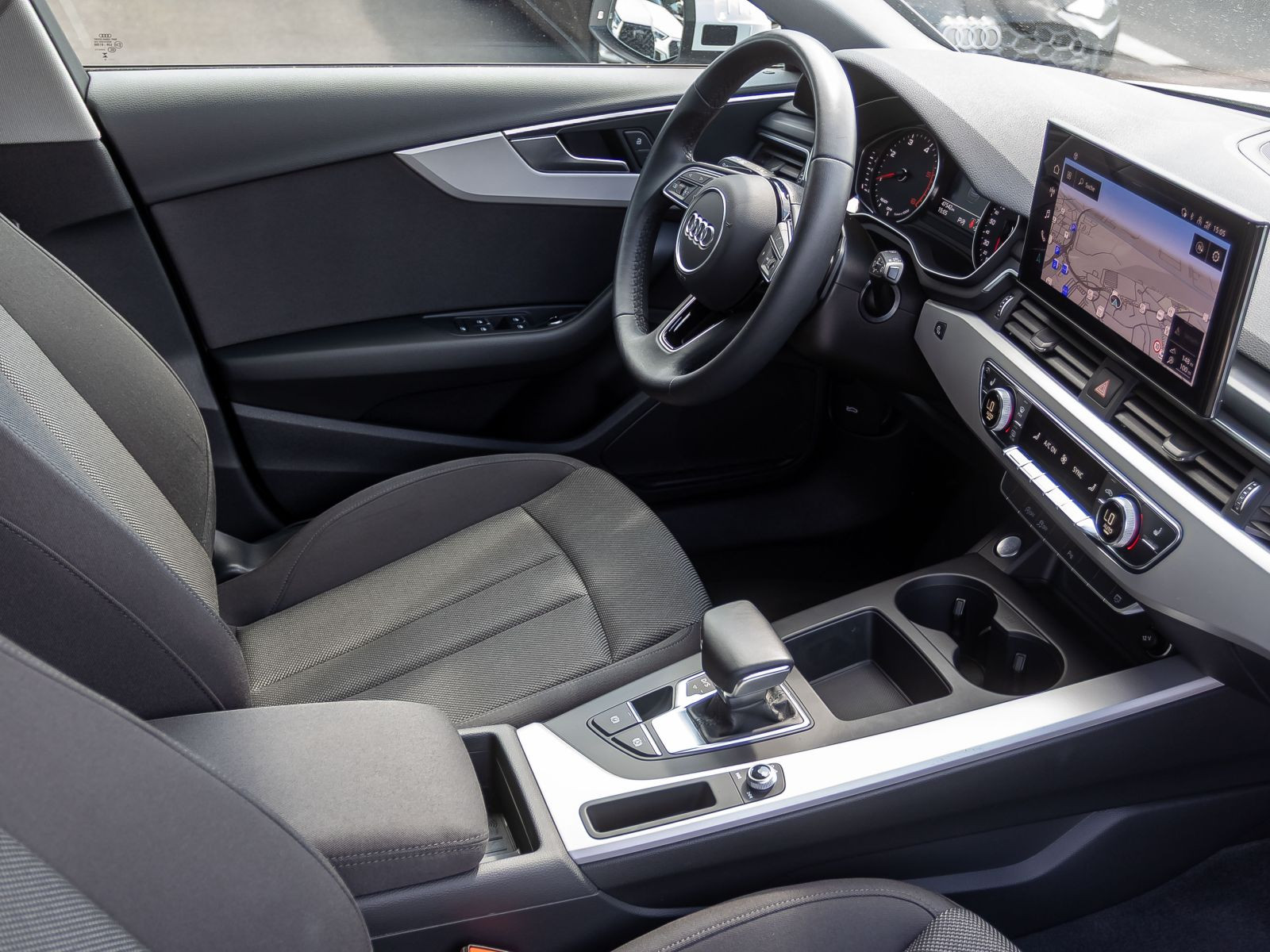 Audi A4 Avant Advanced 35TDI Stronic Navi LED GRA EPH