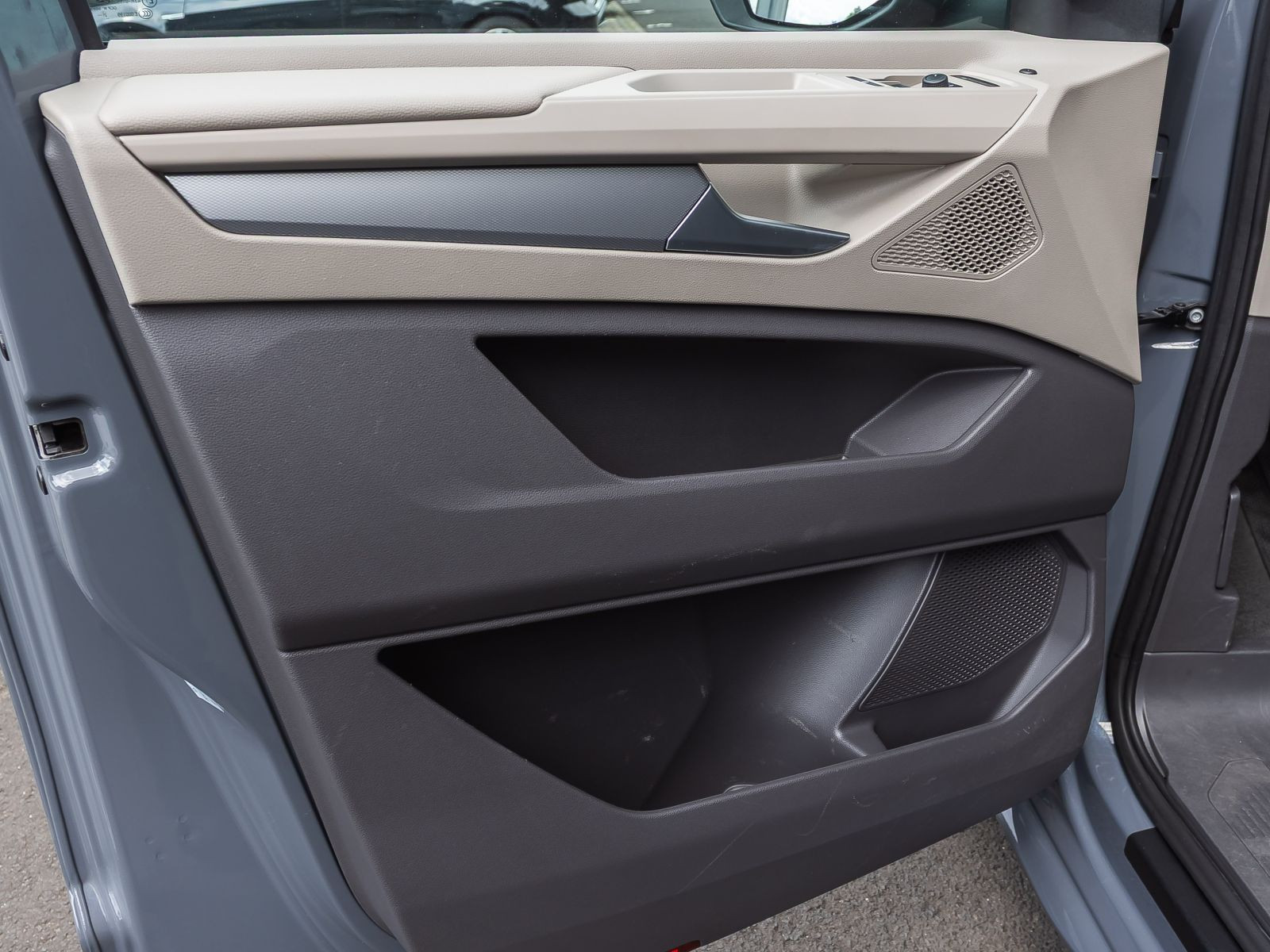 Volkswagen T7 Multivan 2.0 TDI DSG, Navi, LED, Rückfahrkamera, App-Connect