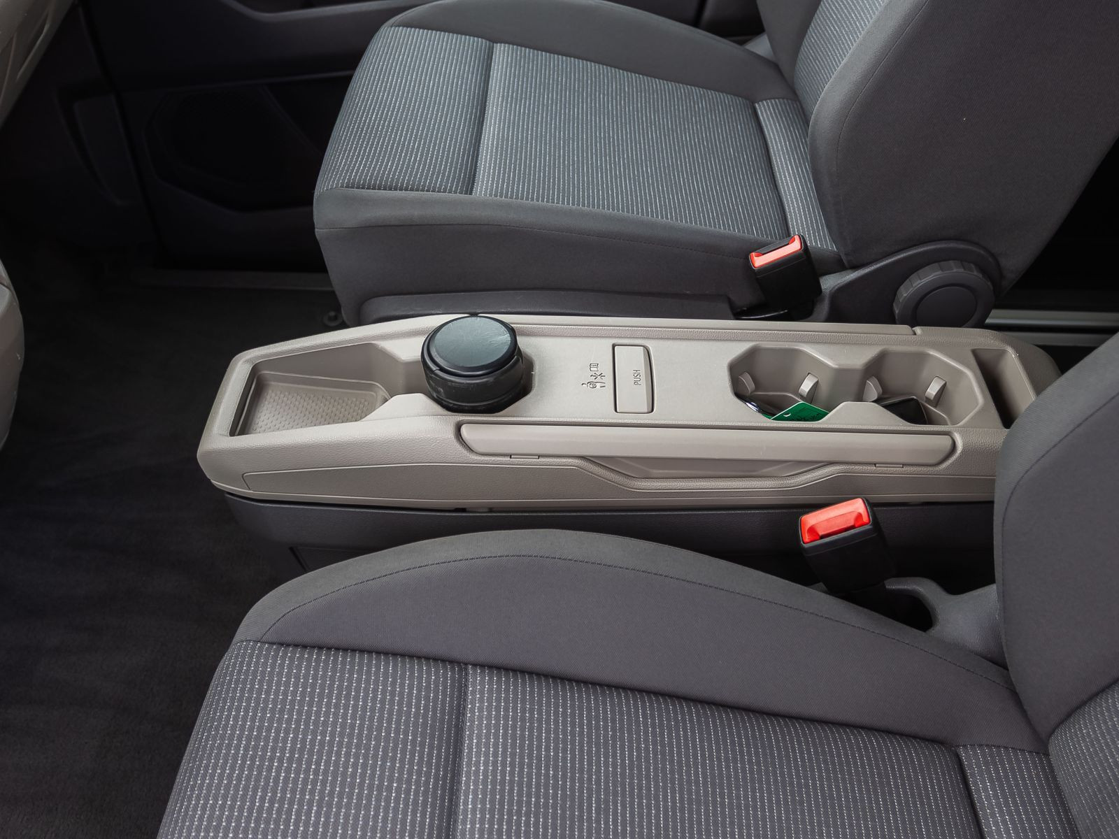 Volkswagen T7 Multivan 2.0 TDI DSG, Navi, LED, Rückfahrkamera, App-Connect