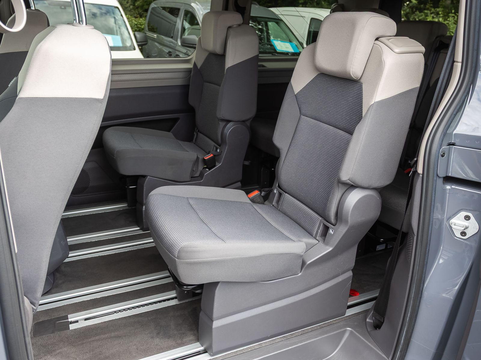 Volkswagen T7 Multivan 2.0 TDI DSG, Navi, LED, Rückfahrkamera, App-Connect