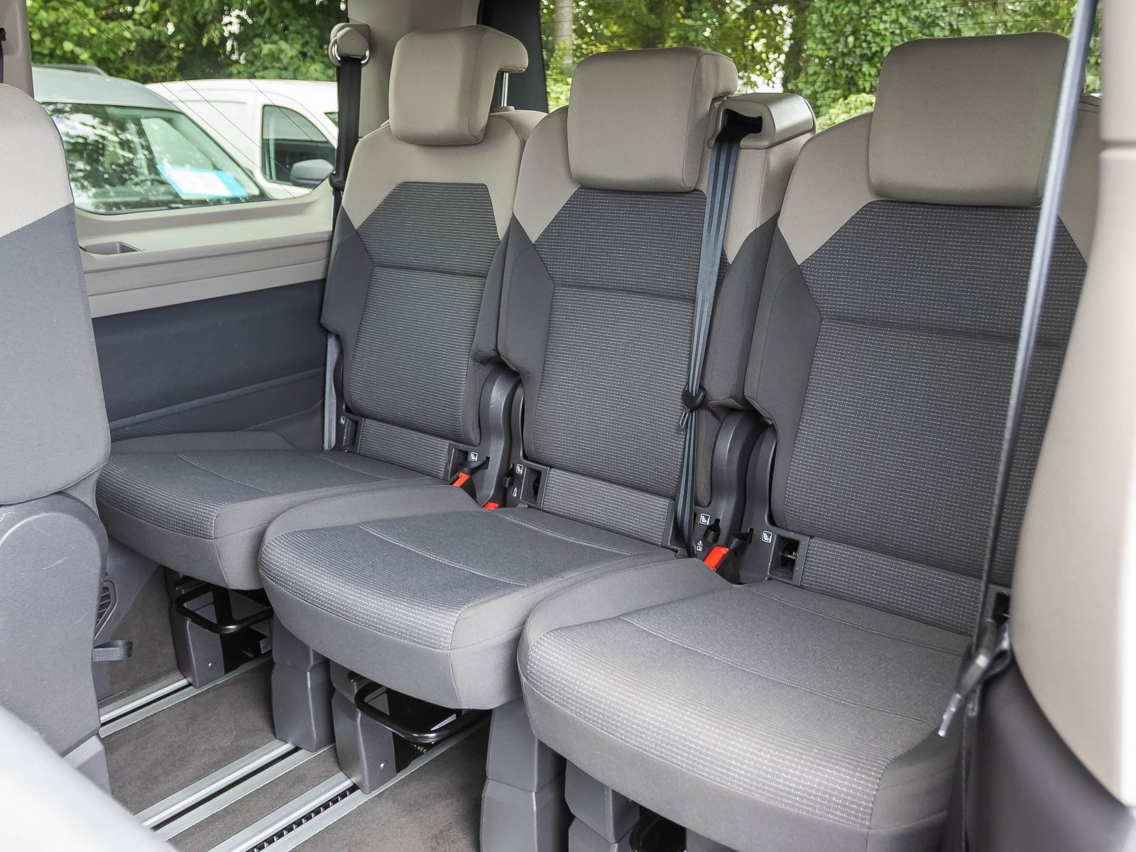 Volkswagen T7 Multivan 2.0 TDI DSG, Navi, LED, Rückfahrkamera, App-Connect