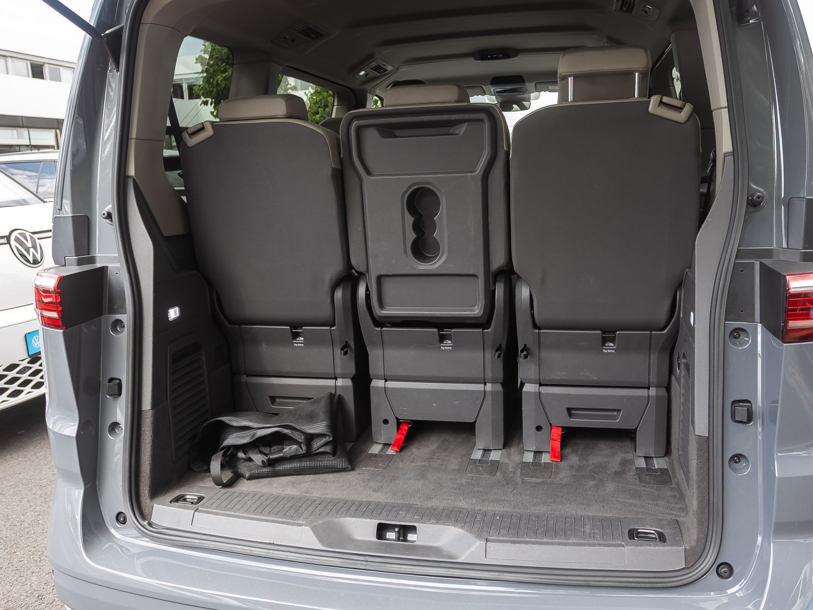Volkswagen T7 Multivan 2.0 TDI DSG, Navi, LED, Rückfahrkamera, App-Connect