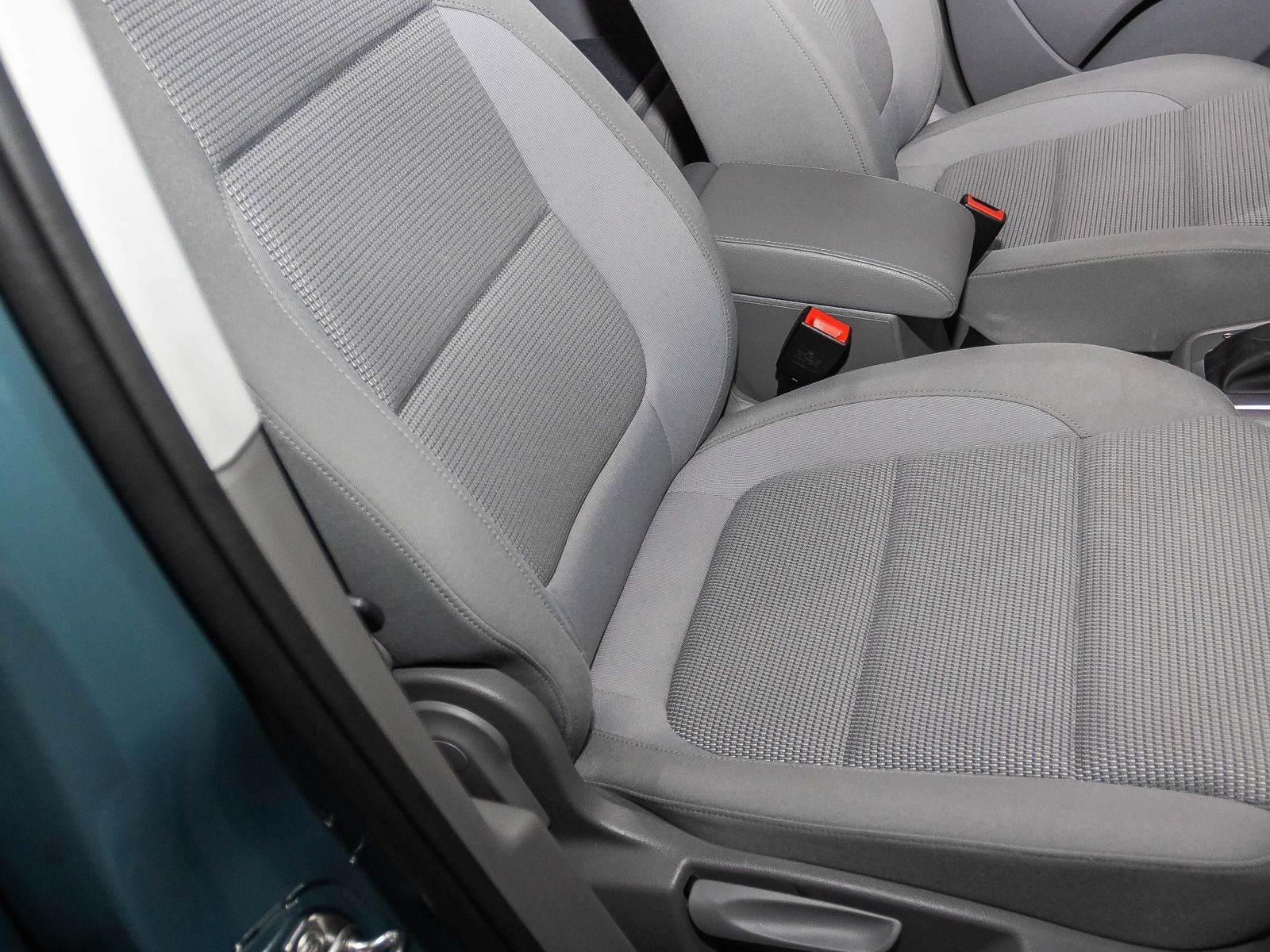 Volkswagen Sharan Comfortline 1.4TSI DSG Navi ACC EPH AHK