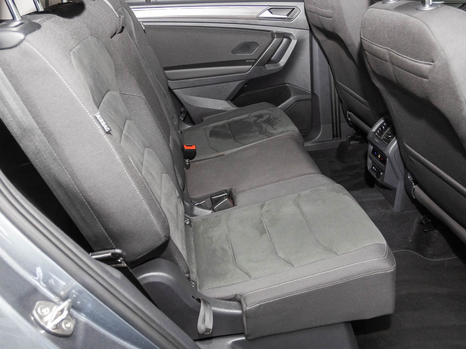 Volkswagen Tiguan Allspace 2.0 TDI DSG Elegance, Navi, LED-Matrix, Rückfahrkamera, 7-Sitze
