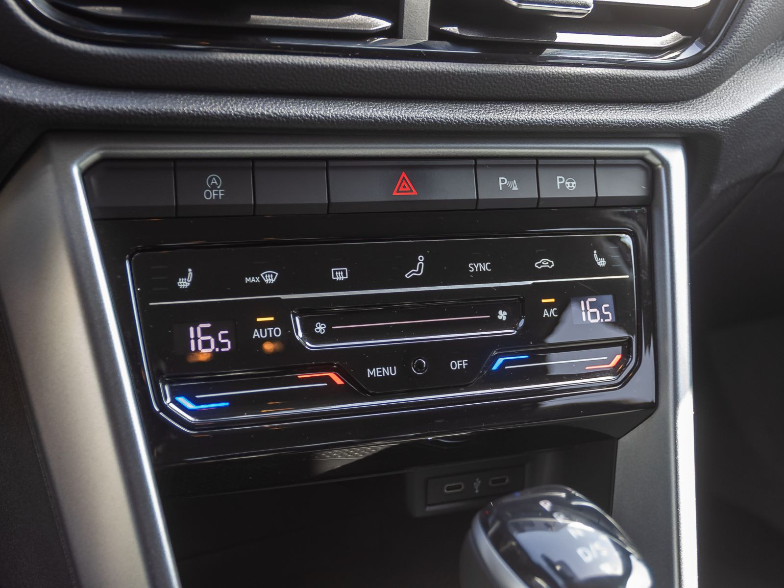 Volkswagen T-Roc 1.5 TSI DSG Life, AHK, Navi, LED, Rückfahrkamera, App-Connect
