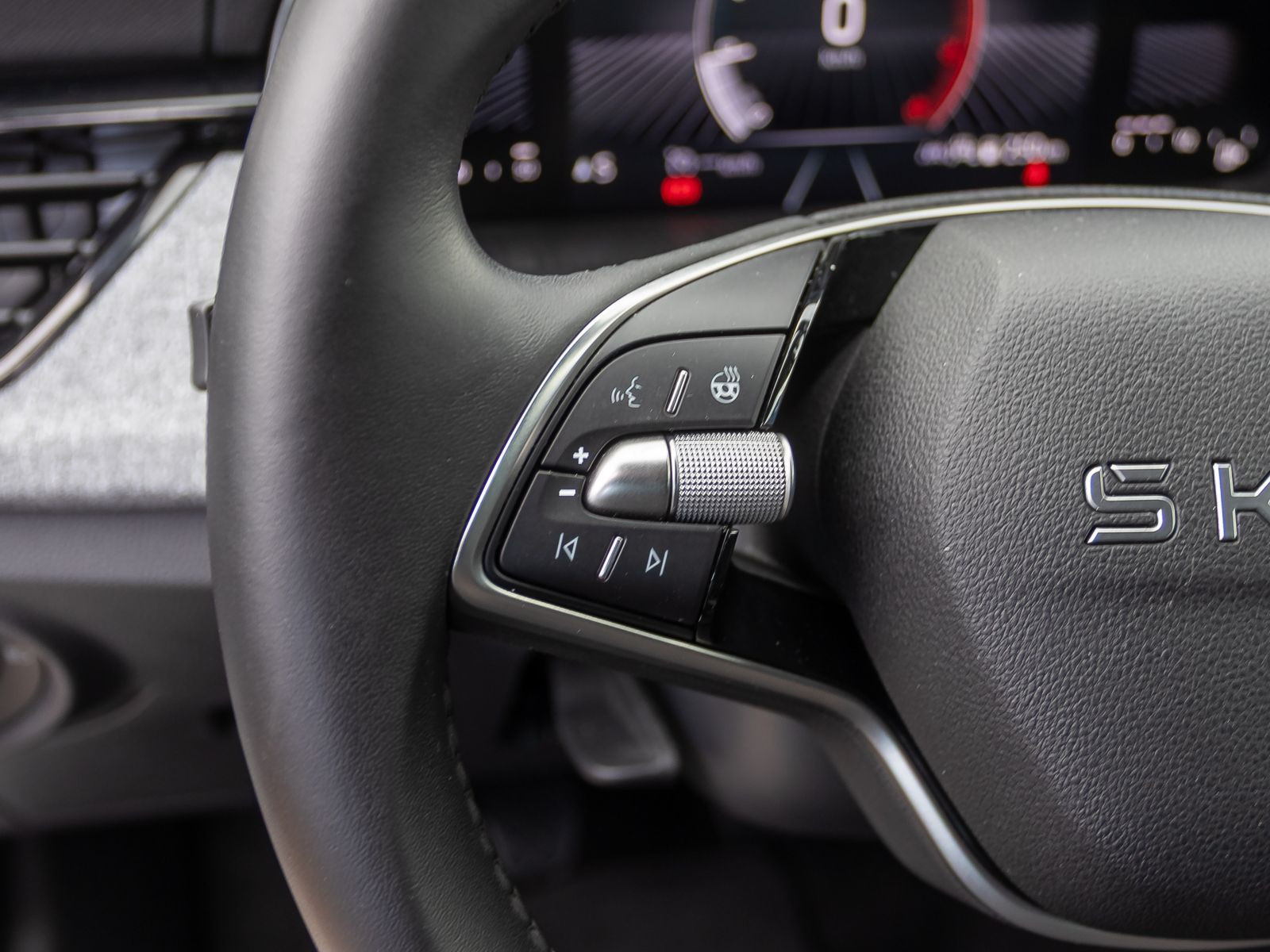Skoda Scala Tour 1.0 TSI LED GRA EPH KESSY CarPlay