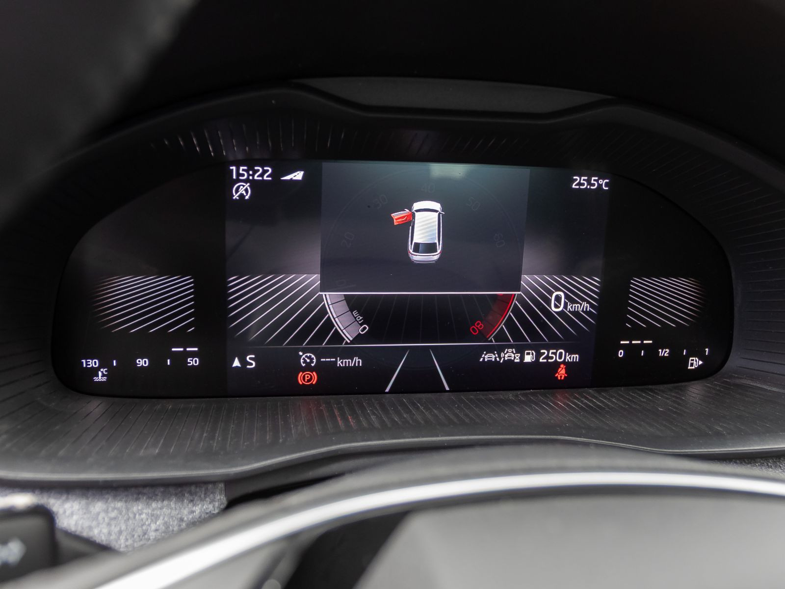 Skoda Scala Tour 1.0 TSI LED GRA EPH KESSY CarPlay