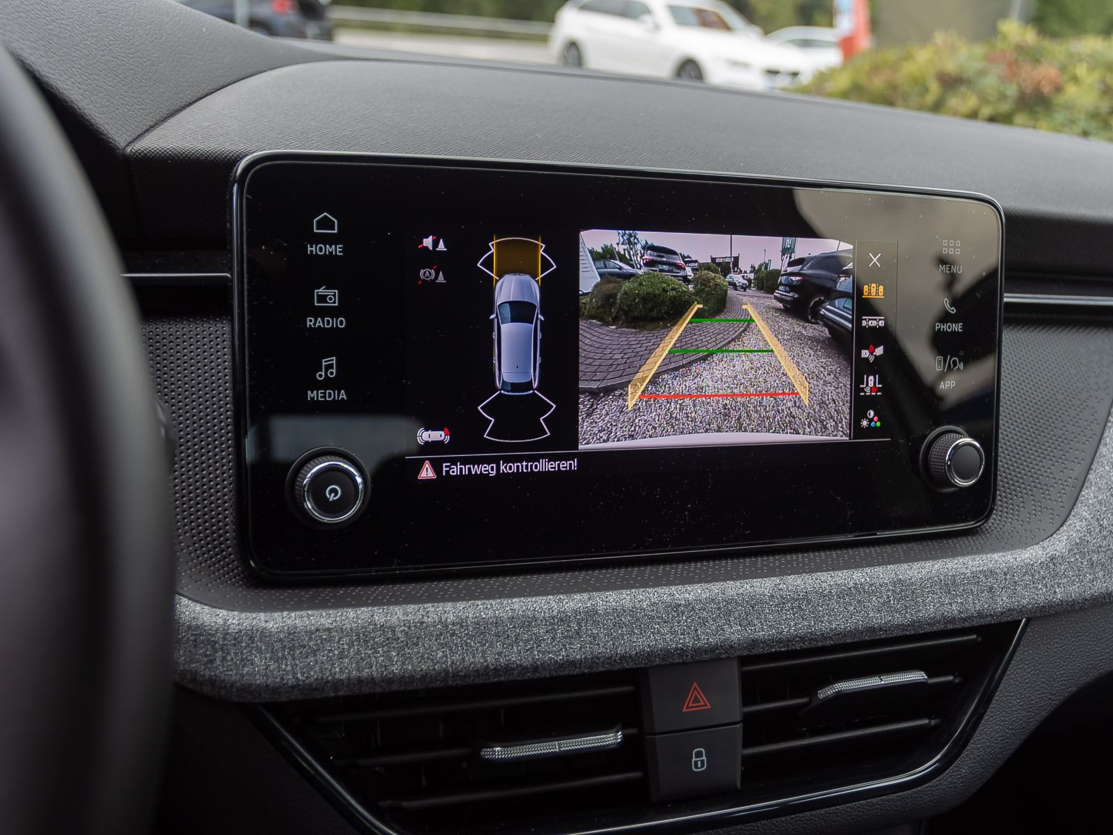 Skoda Scala Tour 1.0 TSI LED GRA EPH KESSY CarPlay