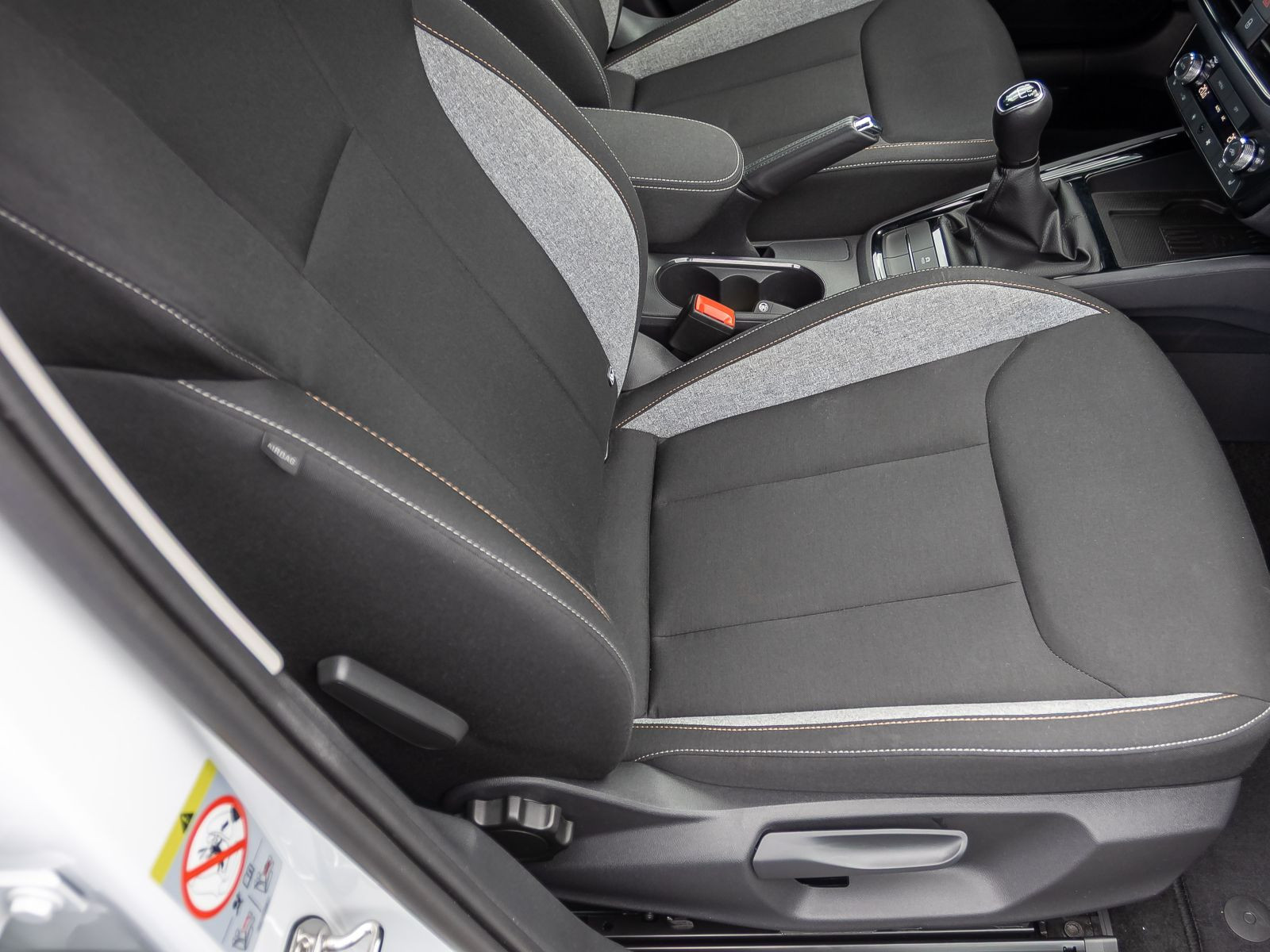 Skoda Scala Tour 1.0 TSI LED GRA EPH KESSY CarPlay