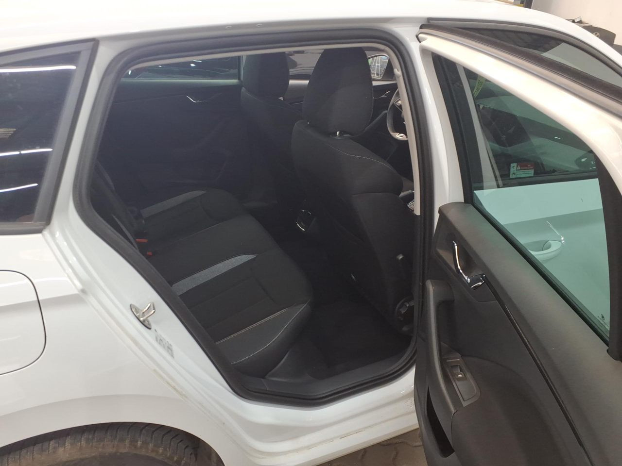Skoda Scala Tour 1.0 TSI LED GRA EPH KESSY CarPlay