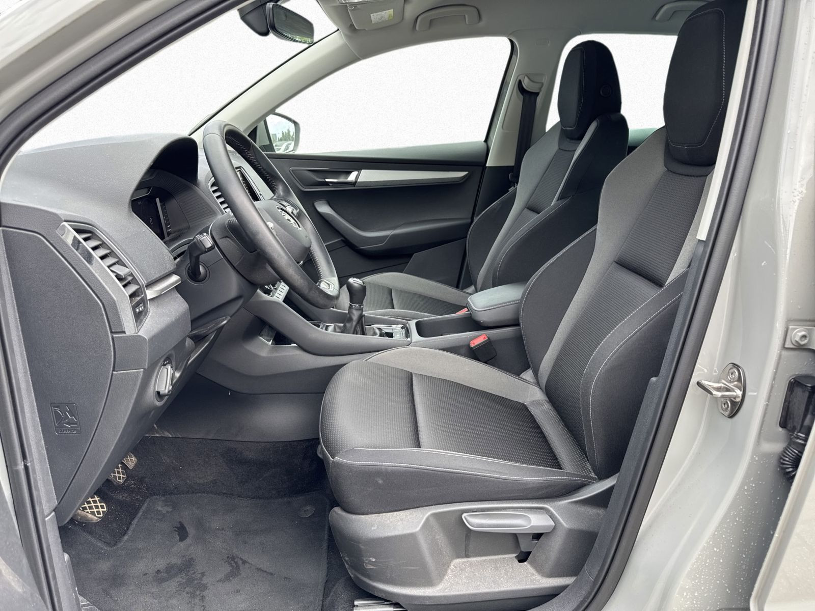Skoda Karoq Tour 1.0TSI LED EPH GRA KESSY CarPlay
