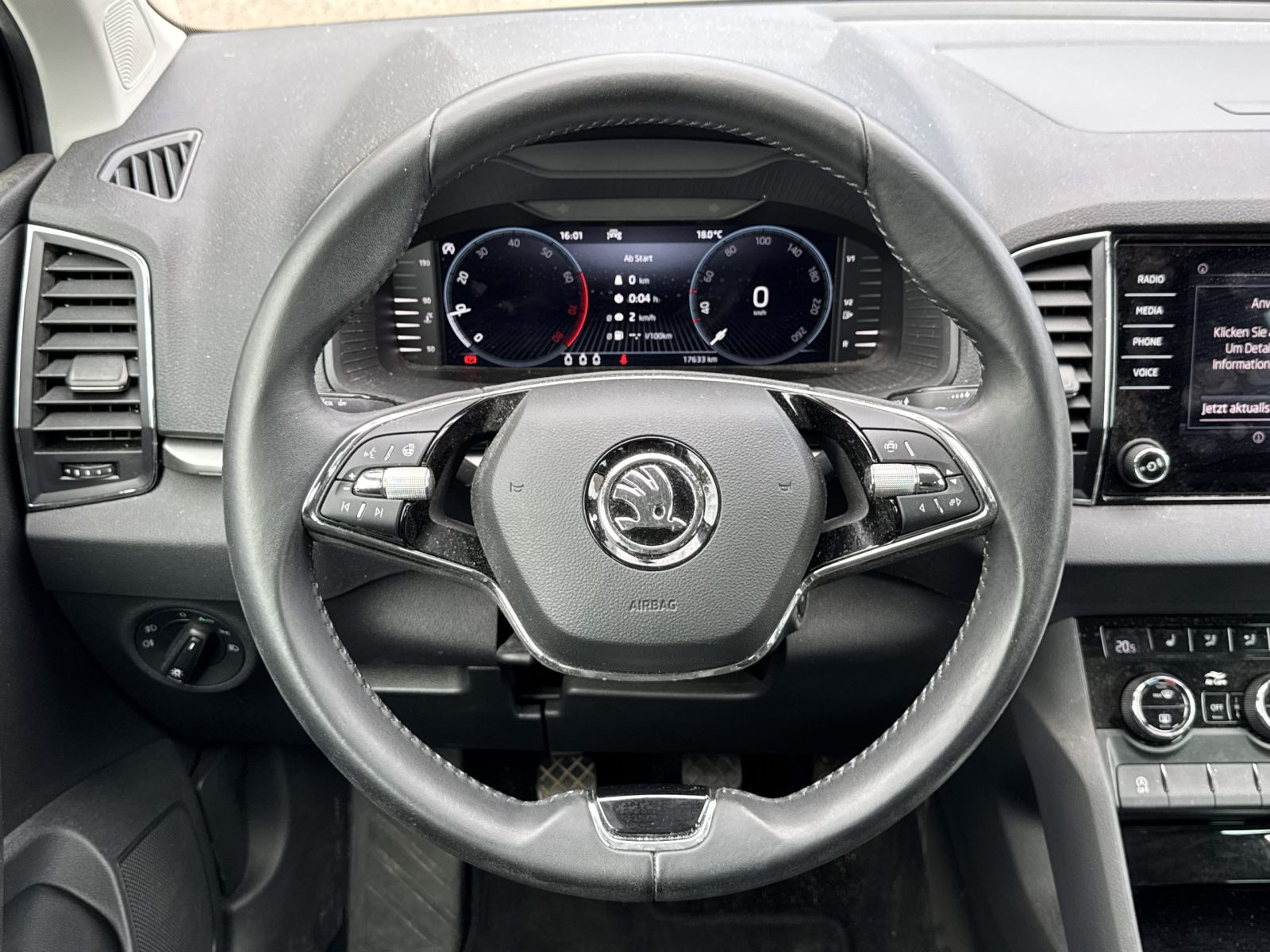 Skoda Karoq Tour 1.0TSI LED EPH GRA KESSY CarPlay