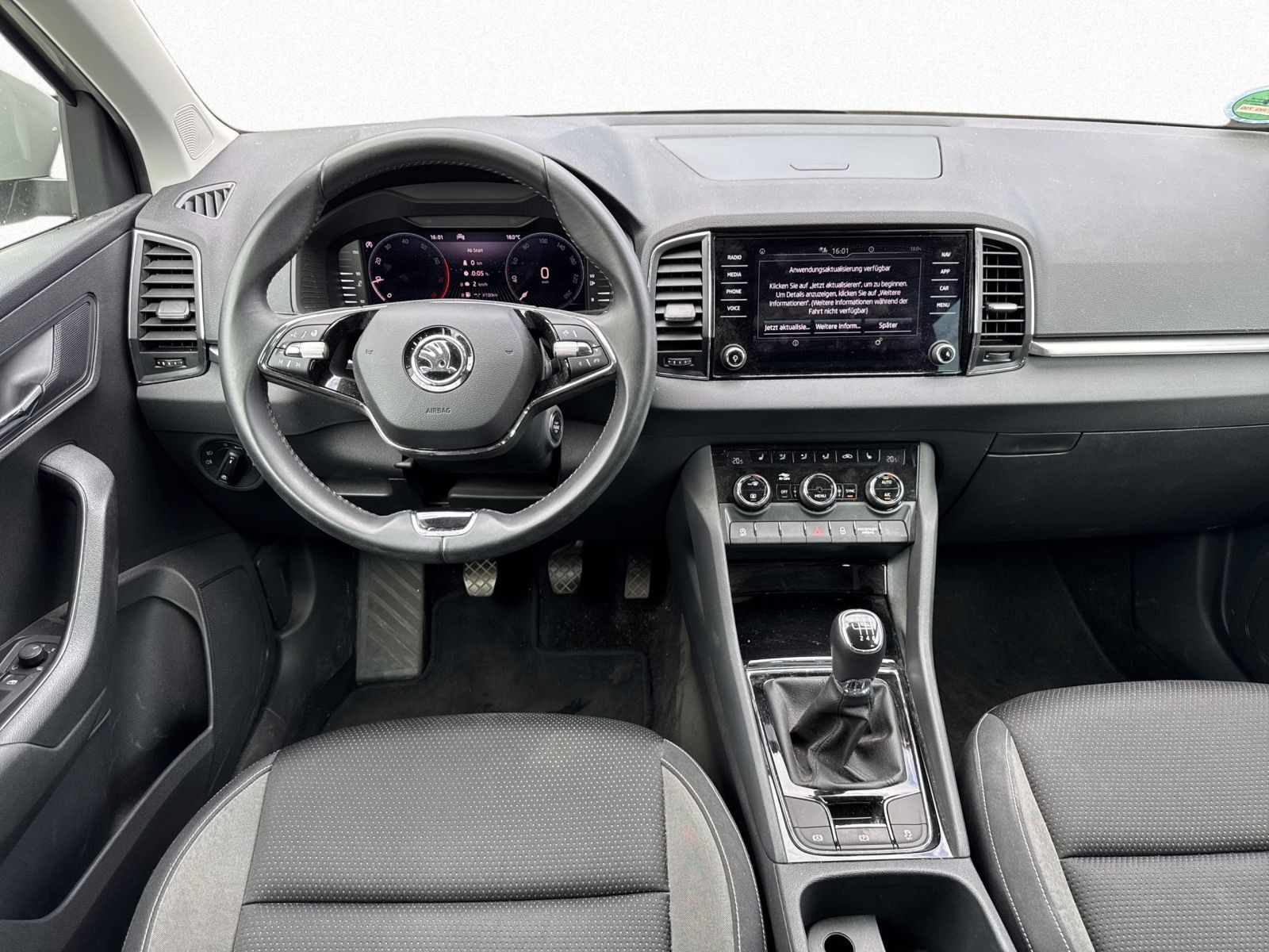 Skoda Karoq Tour 1.0TSI LED EPH GRA KESSY CarPlay