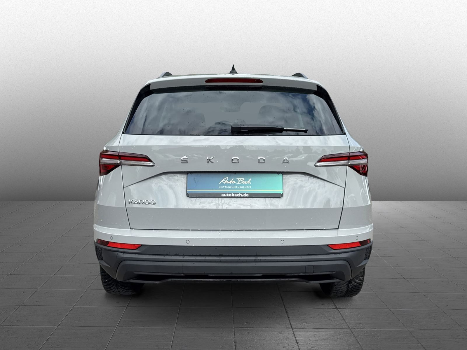 Skoda Karoq Tour 1.0TSI LED EPH GRA KESSY CarPlay