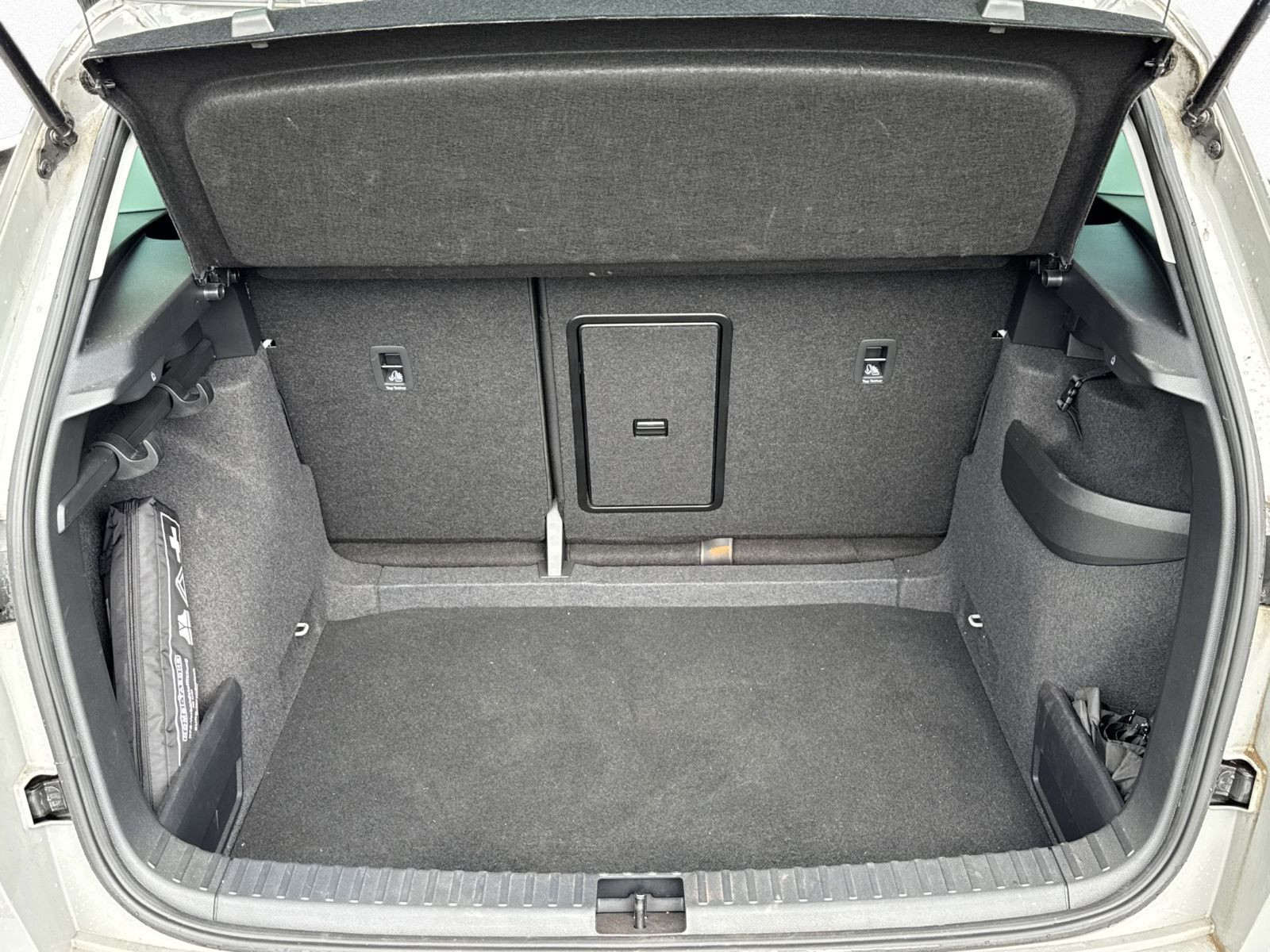 Skoda Karoq Tour 1.0TSI LED EPH GRA KESSY CarPlay