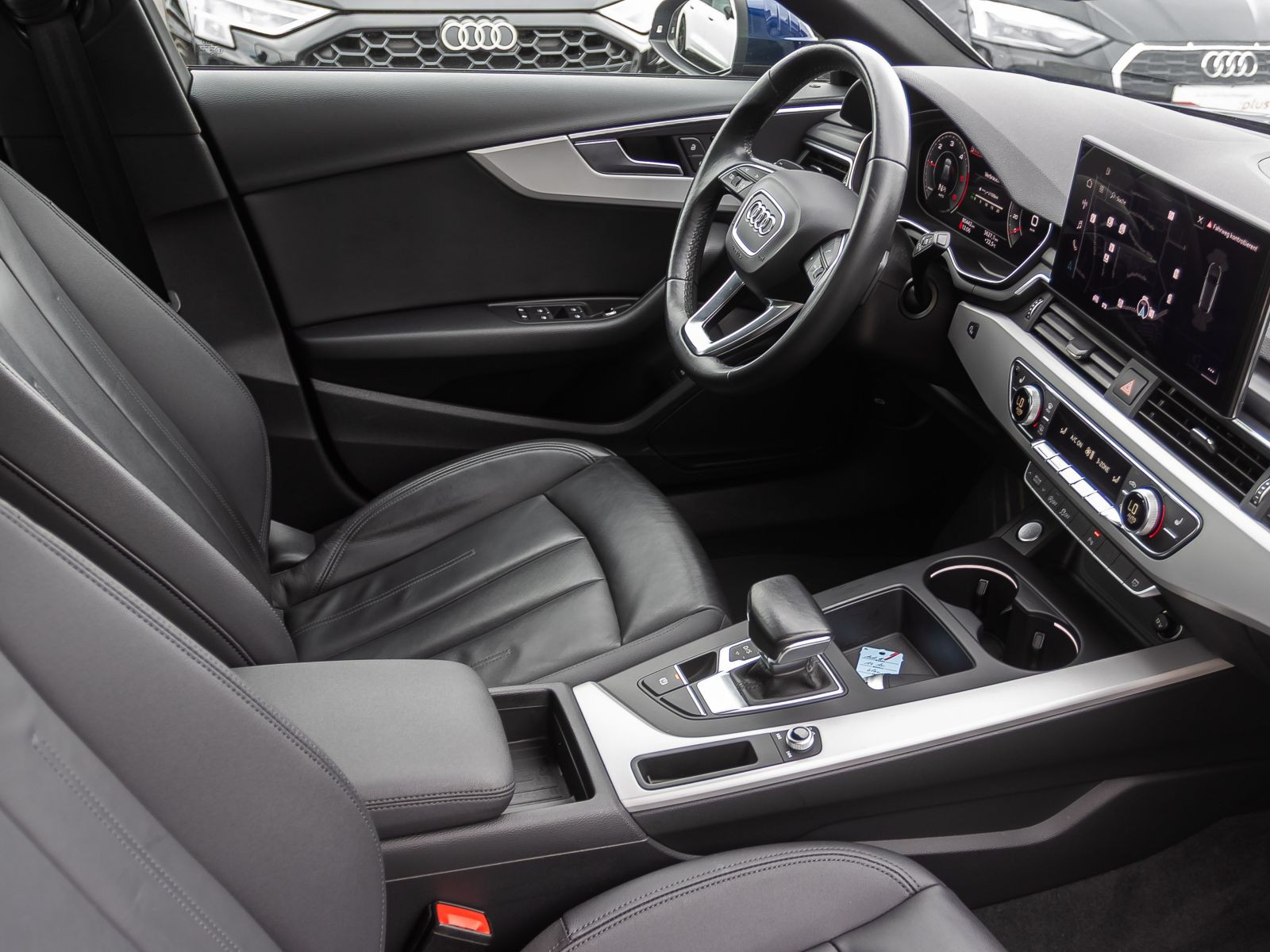 Audi A4 Avant Advanced 40TDI qu Stronic Navi LED ACC AHK
