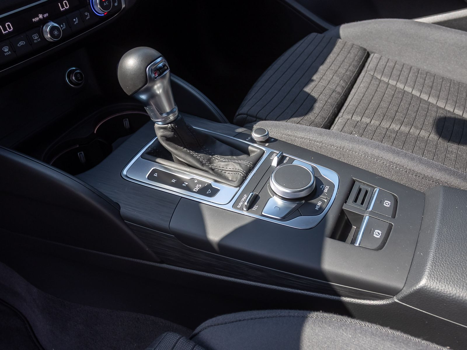 Audi A3 Limousine Sport 2.0TDI Stronic Navi GRA EPH