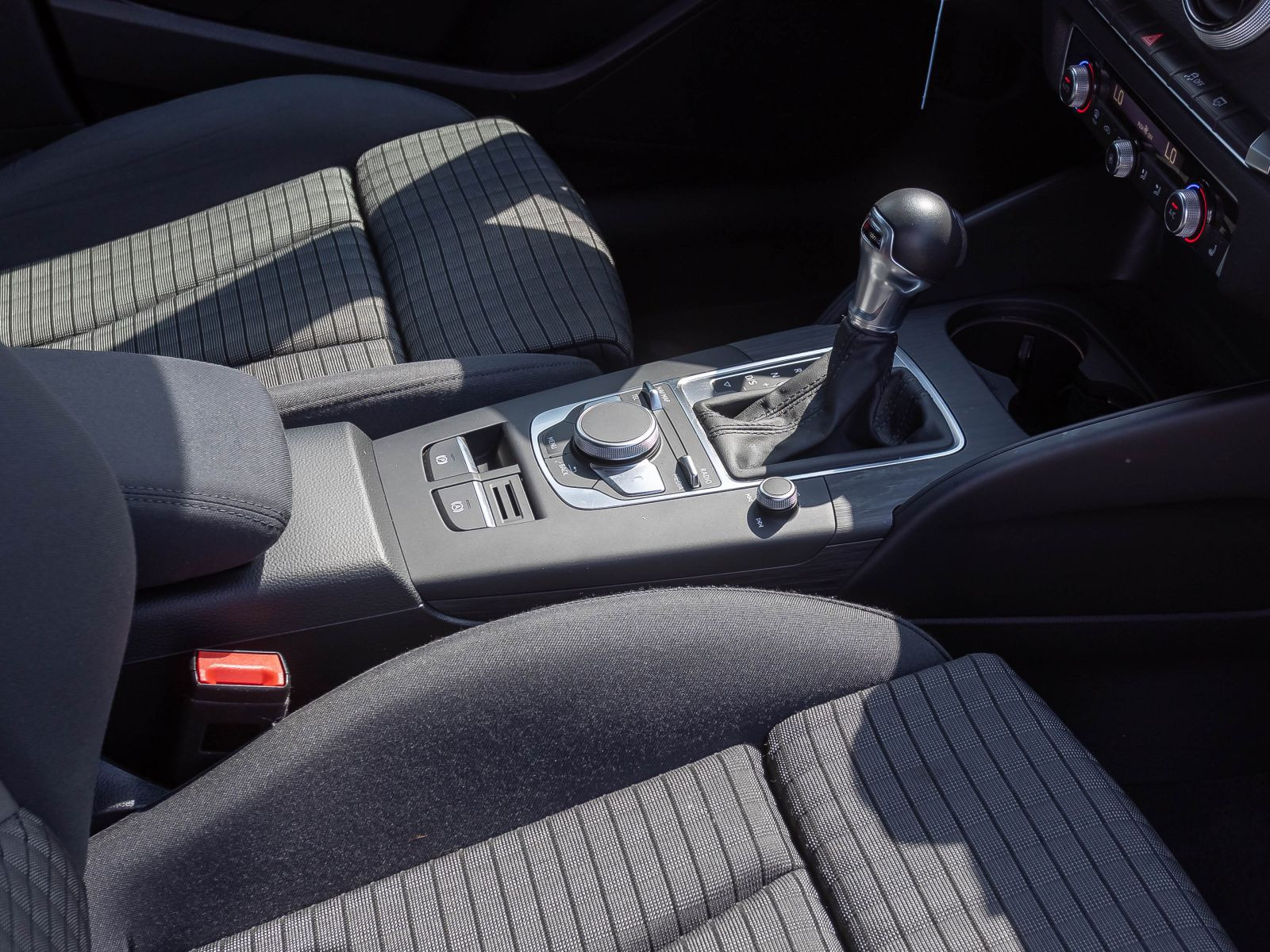 Audi A3 Limousine Sport 2.0TDI Stronic Navi GRA EPH