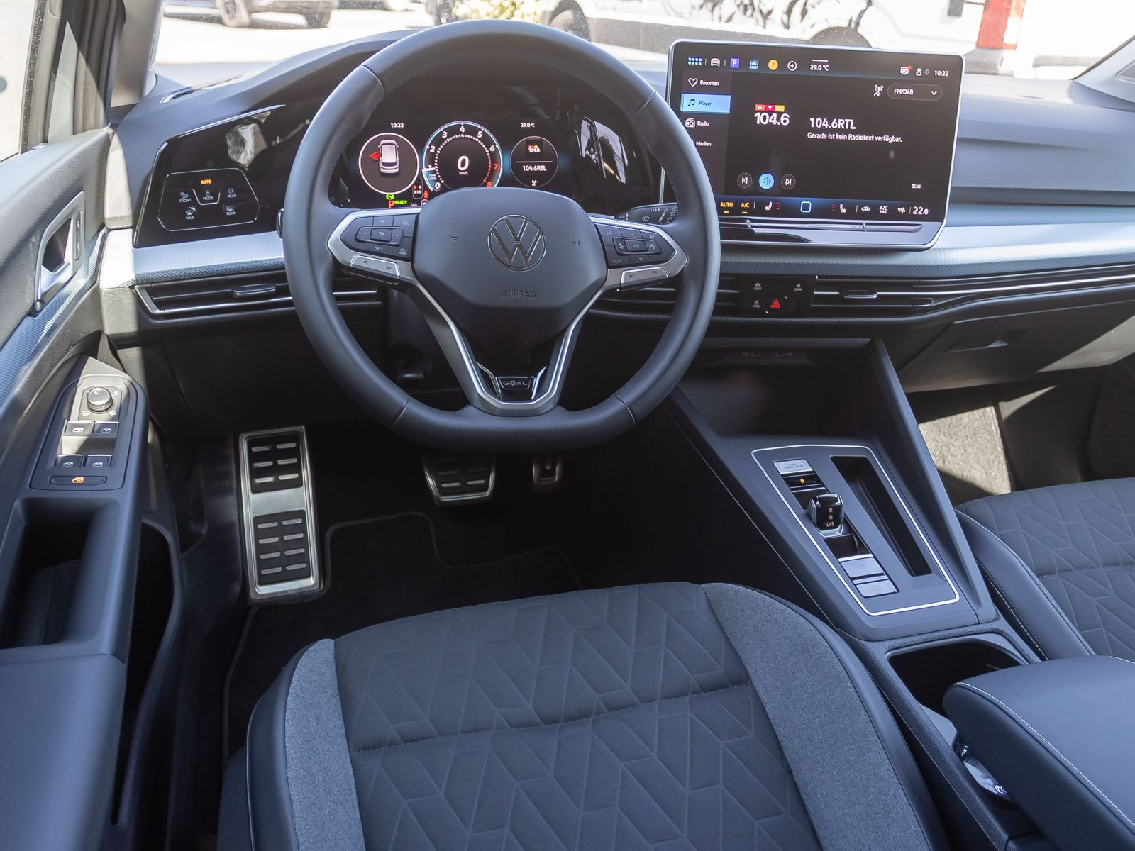Volkswagen Golf VIII 1.5 eTSI DSG Goal, AHK, Navi, LED-Matrix, App-Connect