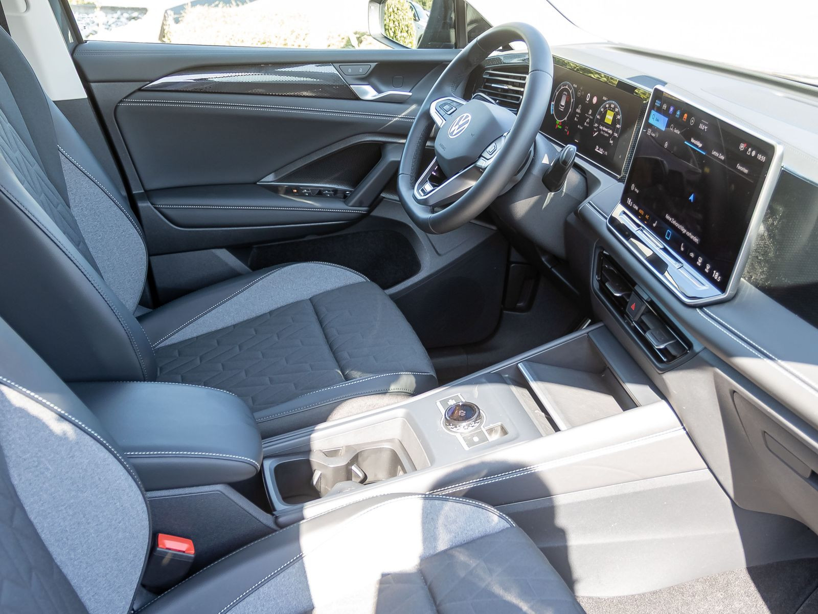 Volkswagen Tiguan 1.5 eTSI DSG Goal, Navi, LED, Area View inkl. Rückfahrkamera, App-Connect