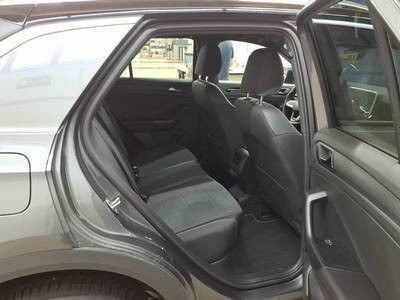 Volkswagen T-Roc 1.5 TSI DSG R-Line, AHK, Navi, LED, Rückfahrkamera, App-Connect