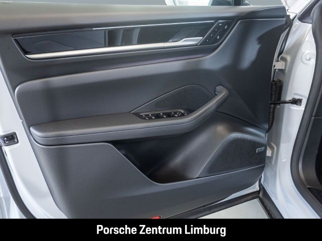Porsche Macan 4 Luftfederung PASM BOSE Abstandstempomat