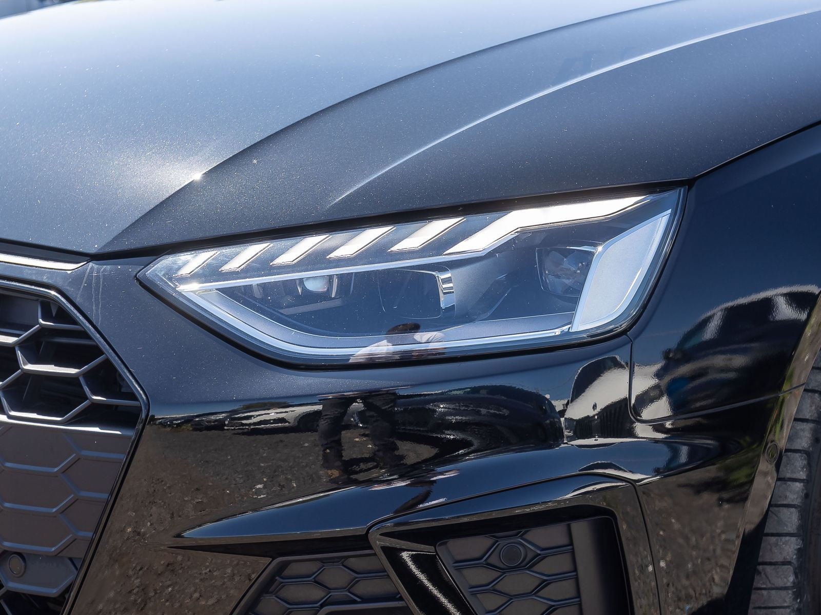 Audi A4 S line 35TFSI Stronic LED GRA DAB CarPlay EPH