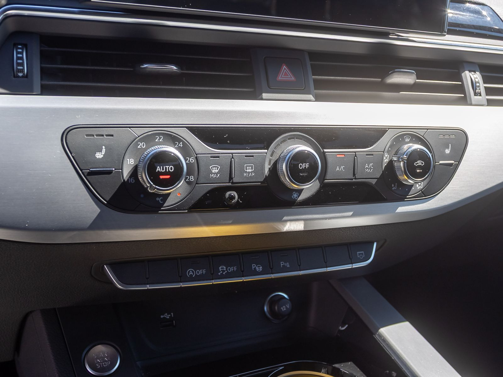 Audi A4 S line 35TFSI Stronic LED GRA DAB CarPlay EPH