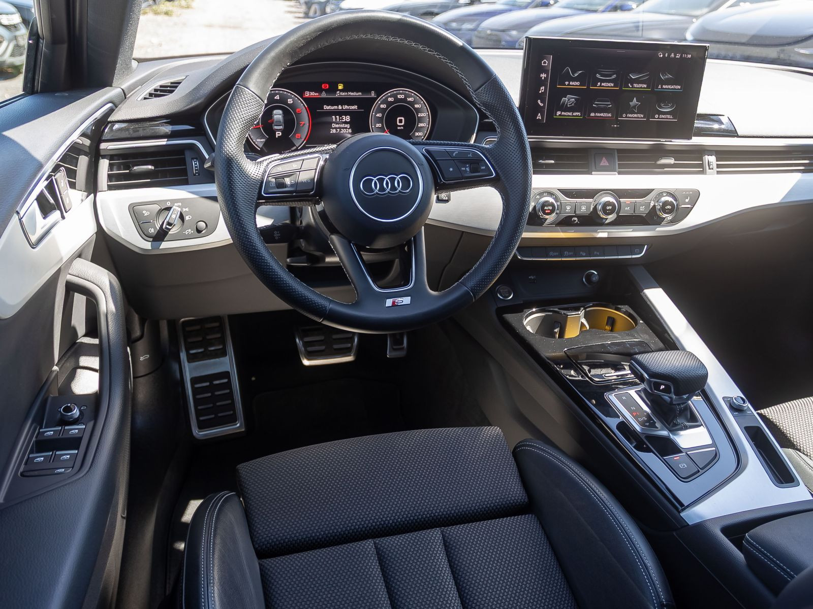 Audi A4 S line 35TFSI Stronic LED GRA DAB CarPlay EPH