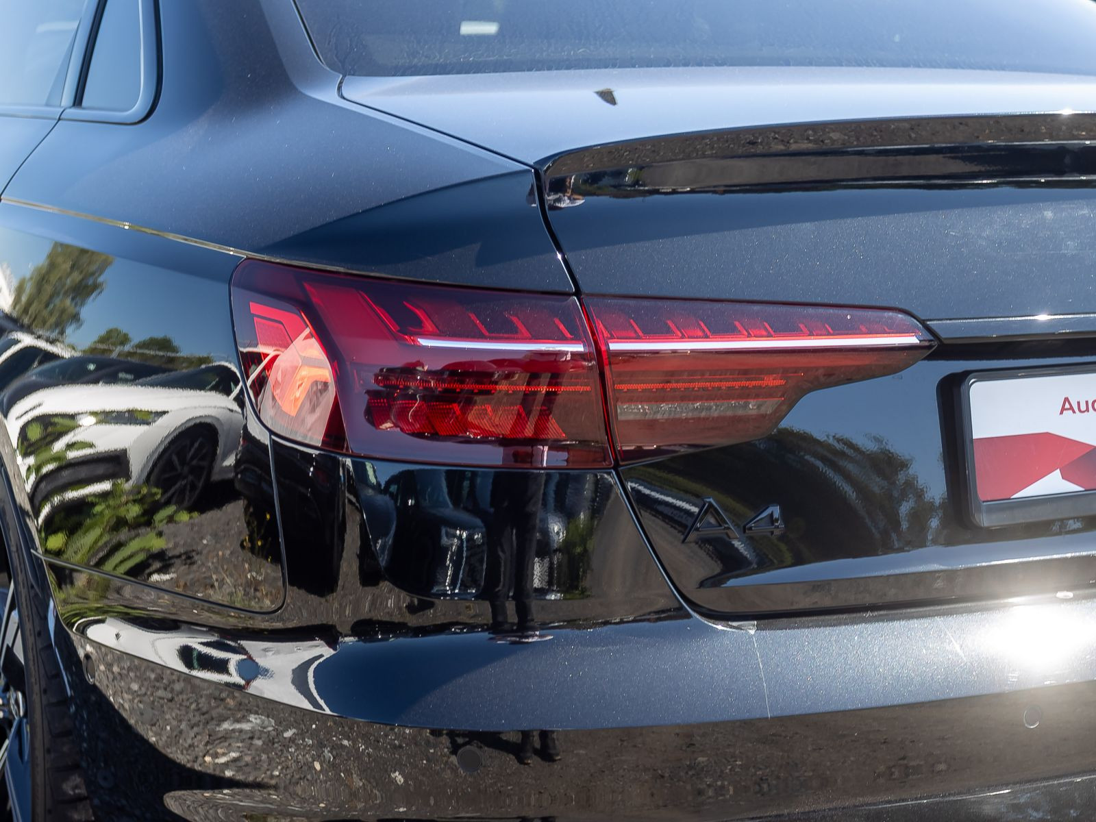Audi A4 S line 35TFSI Stronic LED GRA DAB CarPlay EPH