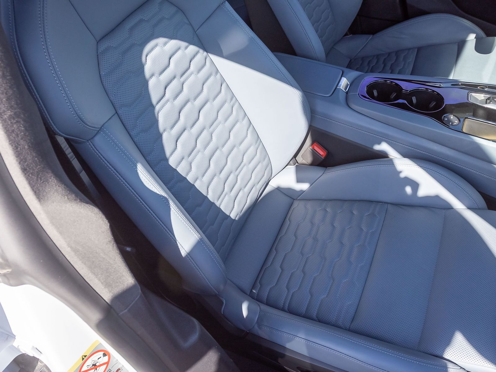 Audi e-tron GT Matrix HuD Luftfederung B&O Standklima