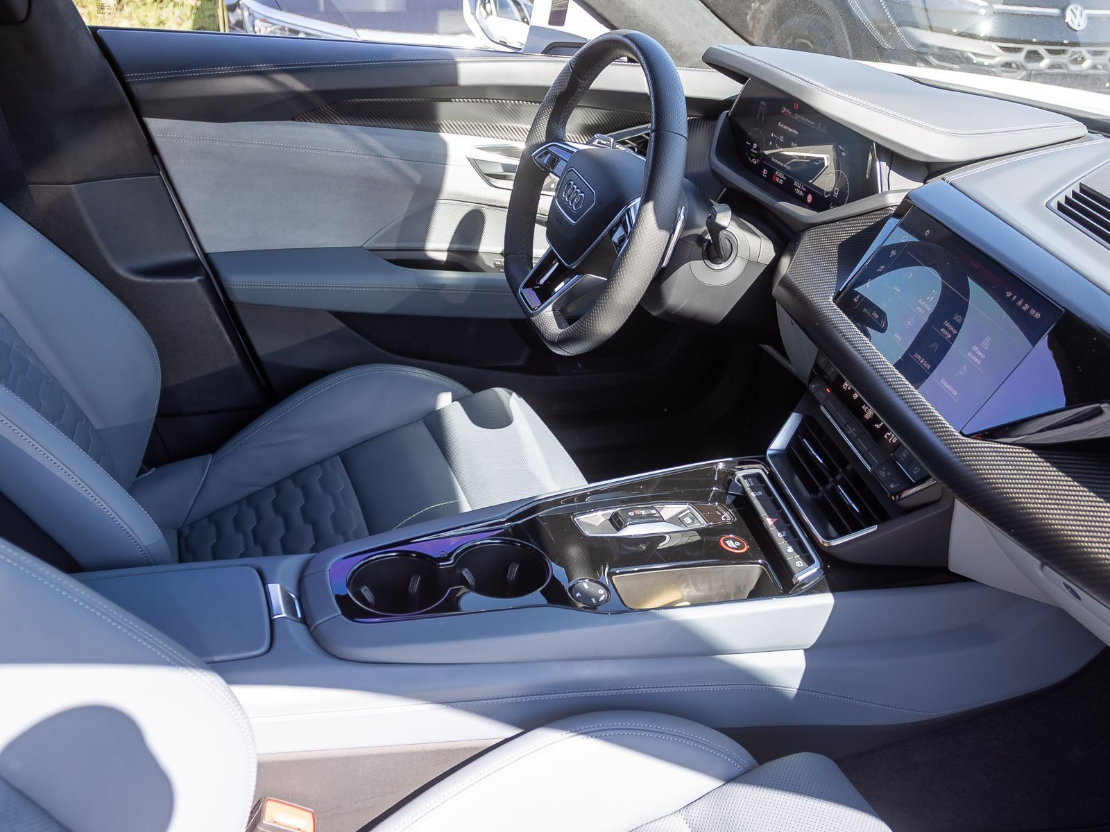 Audi e-tron GT Matrix HuD Luftfederung B&O Standklima