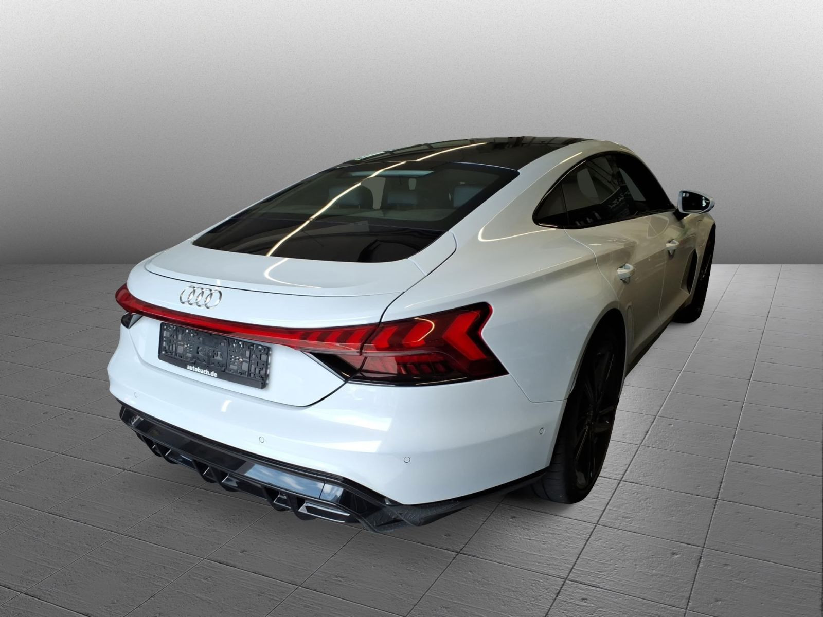 Audi e-tron GT qu Navi Matrix HuD AIR B&O Standklima
