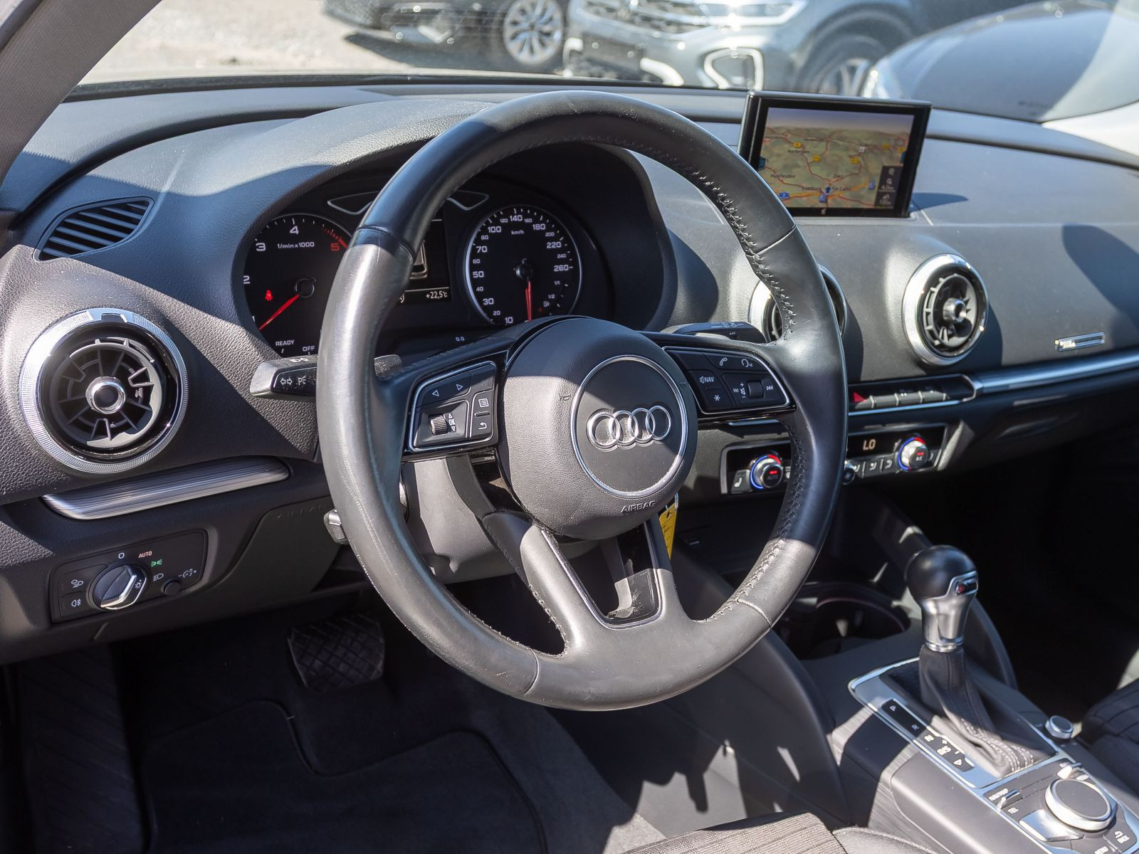 Audi A3 Sportback Sport 35TDI Stronic Navi LED GRA AHK