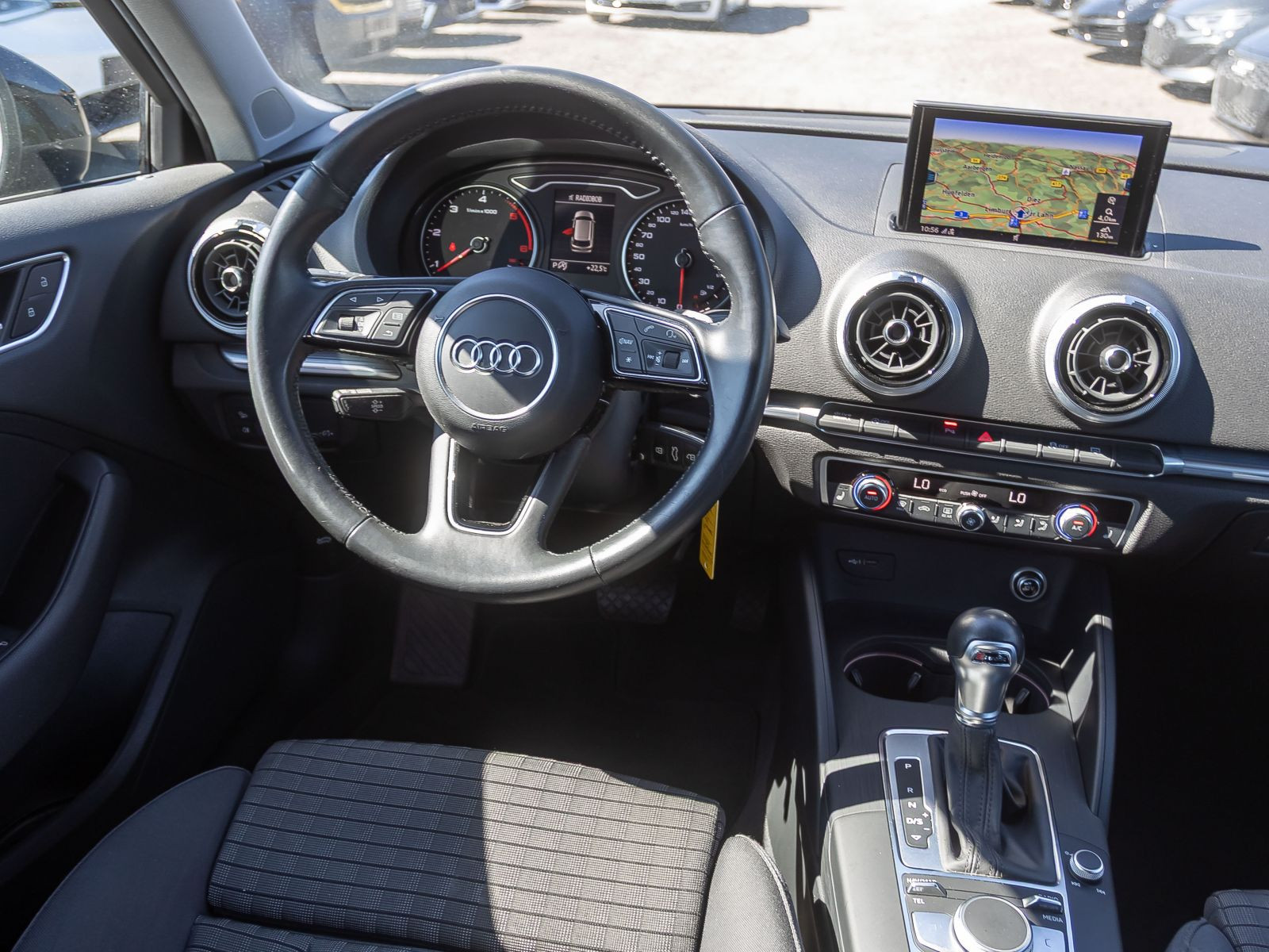Audi A3 Sportback Sport 35TDI Stronic Navi LED GRA AHK