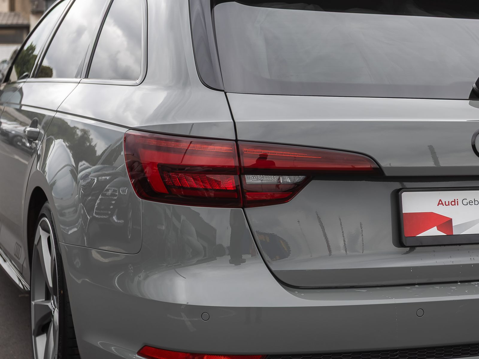 Audi A4 Avant S line 1.4TFSI Stronic Navi LED B&O EPH