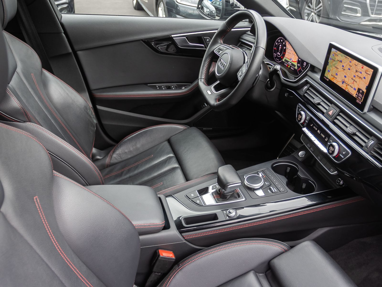 Audi A4 Avant S line 1.4TFSI Stronic Navi LED B&O EPH
